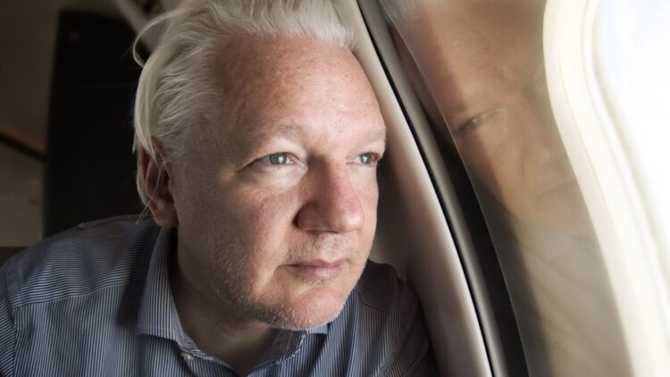 Comunidade levanta fundos em Bitcoin para Julian Assange da Wikileaks